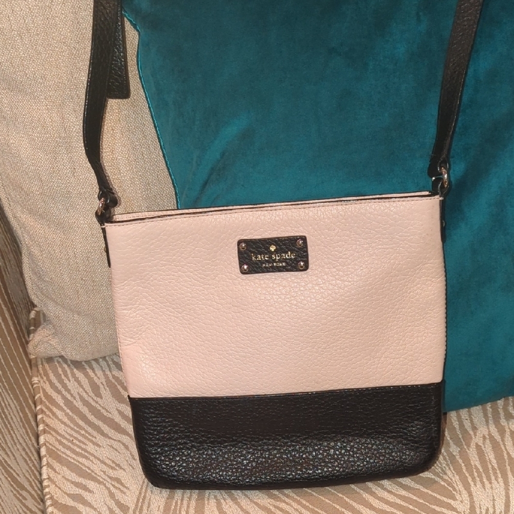 Kate Spade Black and Cream Crossbody Bag